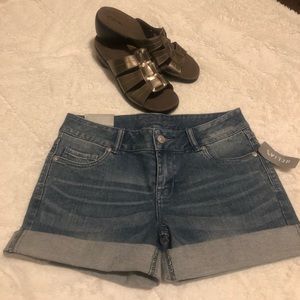 Delia’s Bailey Miami Denim Jean Shorts -Sz 5-6-NWT